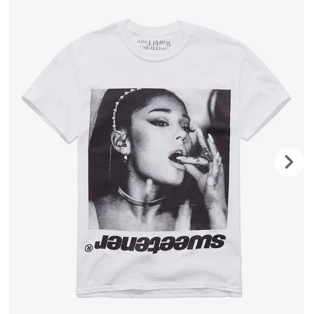 Ariana grande shirt